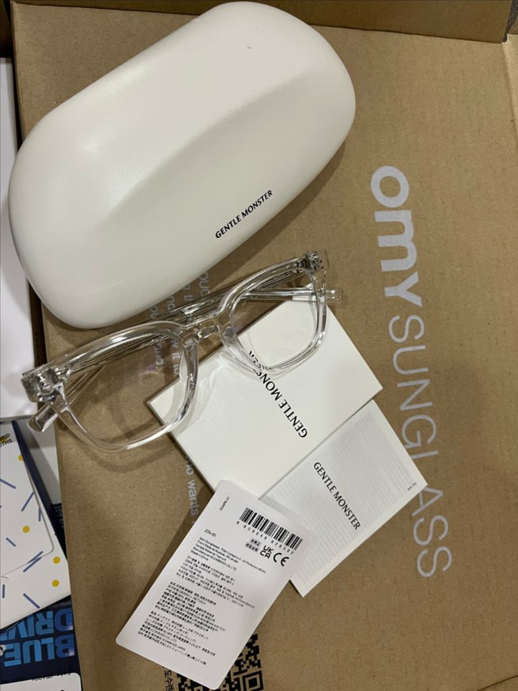 젠틀몬스터 칼 안경테 이미지