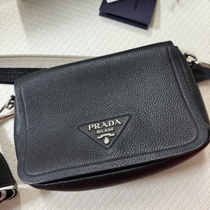 프라다 크로스백