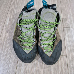 스카르파 마에스트로 암벽화