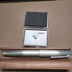 라미2000 스테인레스 스틸 14k 만년필ef & 14k 금촉 f닙 팝니다