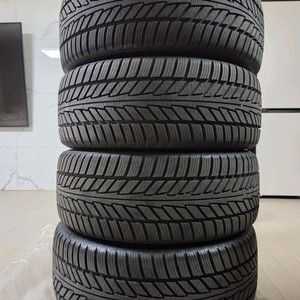 한국 윈터타이어 255/45R/20 4개(1대분) 판매