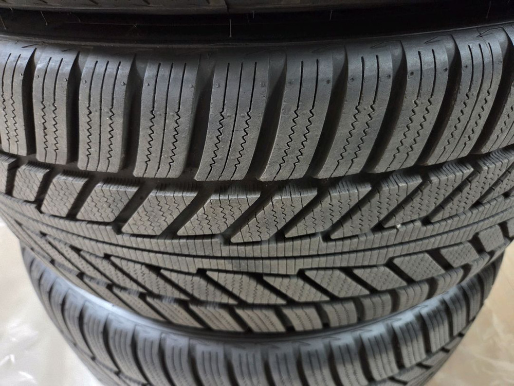 한국 윈터타이어 255/45R/20 4개(1대분) 판매--2