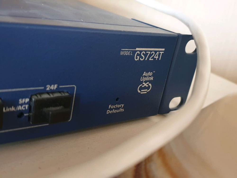 넷기어 GS724T 스위치 공유기--2