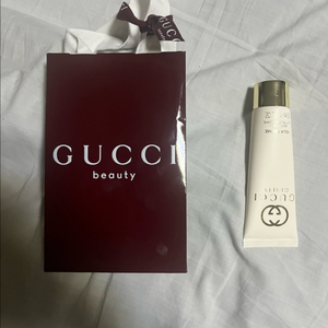 구찌 바디로션 50ml 팝니다