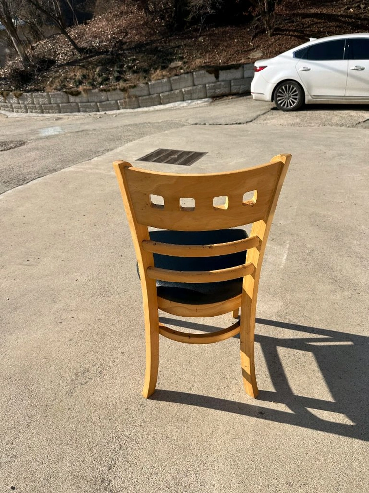 원목의자 식탁의자 카페의자 식당의자 업소용의자 음식점의자 이미지