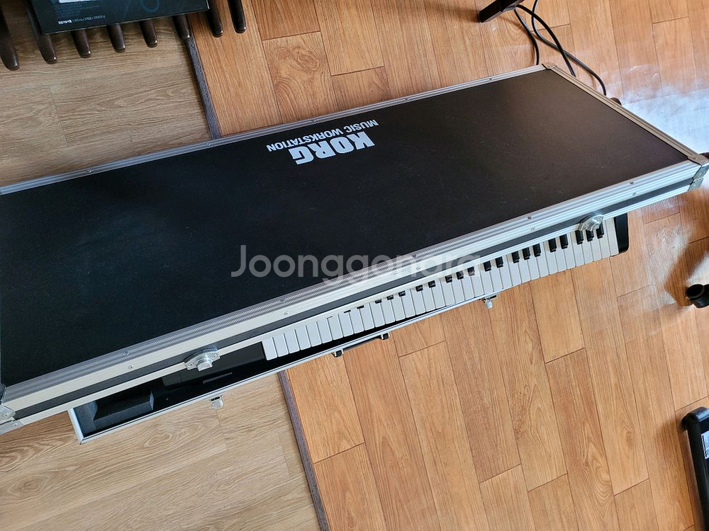 특A급 백라이트 개조된 코르그T3--1