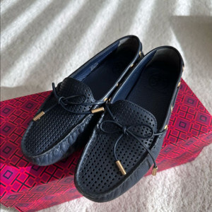 토리버치 드라이빙 슈즈