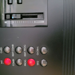 백라이트개조된 특특A급 코르그 M1