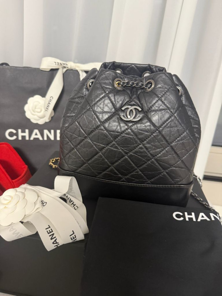 샤넬 가브리엘백팩 스몰 블랙 새상품컨디션 저렴하게 판매합니다 이미지
