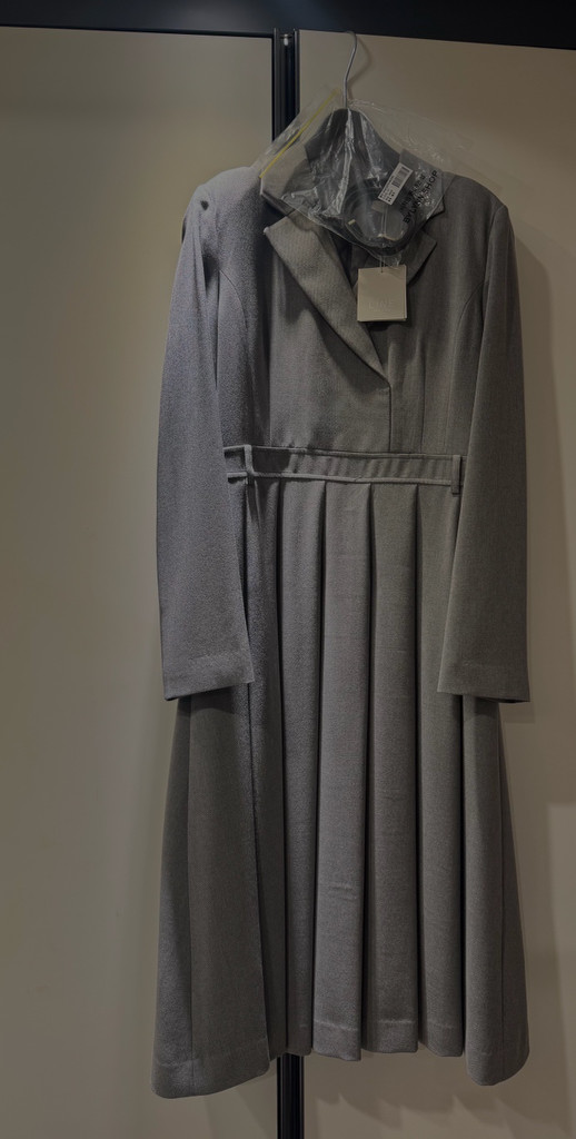 (라인 어디션)벨티드 플리츠 원피스(새상품, 77사이즈, 멜란지 그레이, 정가 35만원, 하객룩 추천)--5