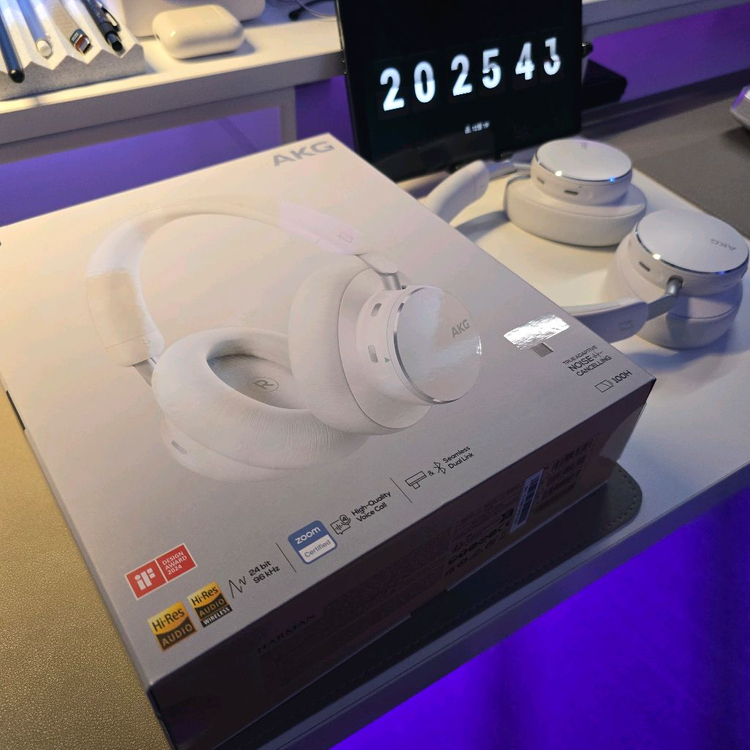 부산 AKG N9 HYBRID 무선헤드폰 화이트 이미지