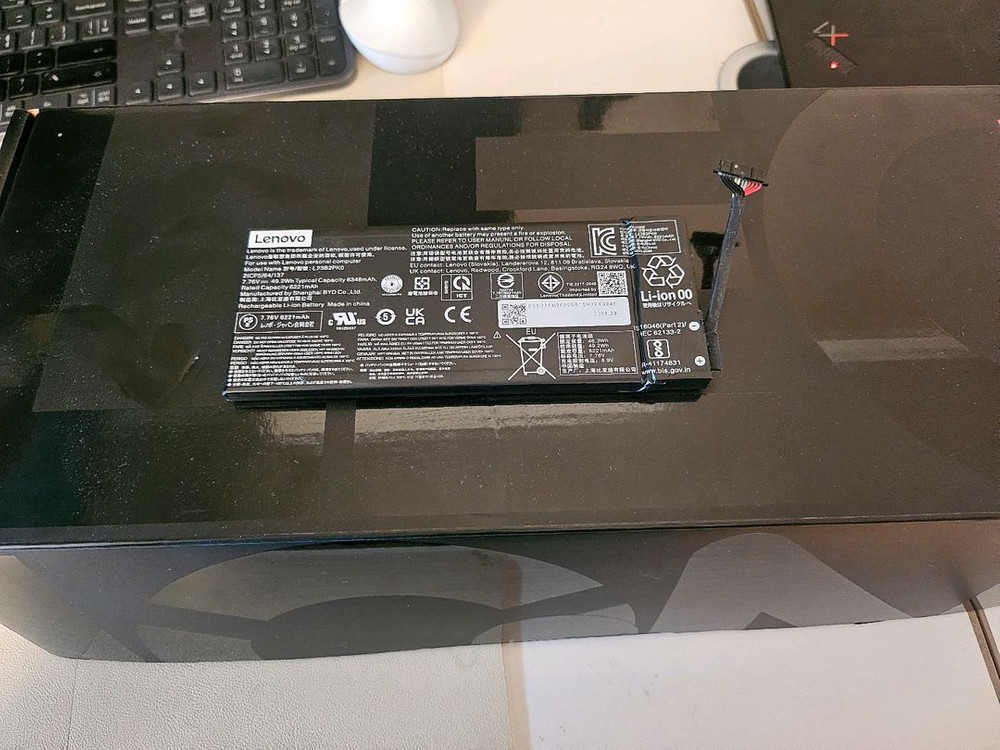 리전고 정품 배터리 49.2w--1