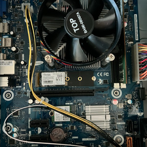 9세대 i3 9100본체 업무용 컴퓨터 팝니다