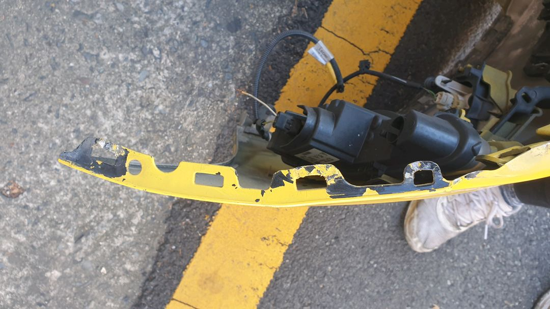 시트로엥ds3뒤도어.시트로엥ds3후미범퍼 판매 이미지