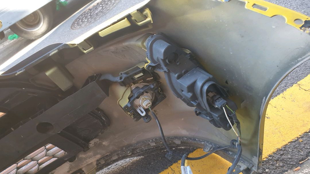 시트로엥ds3뒤도어.시트로엥ds3후미범퍼 판매 이미지