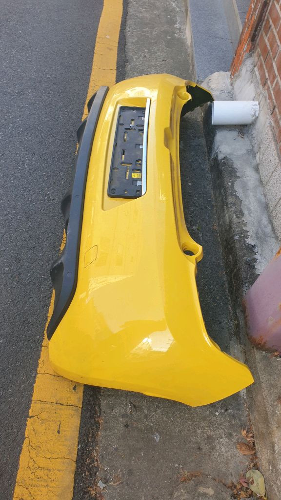 시트로엥ds3뒤도어.시트로엥ds3후미범퍼 판매 이미지