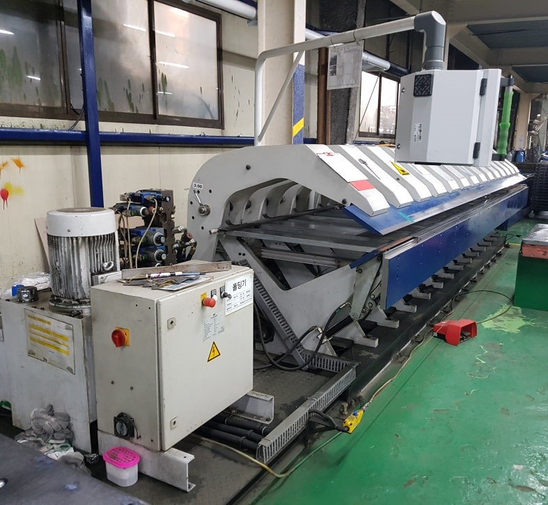 자동 판금 밴딩기 (가격 협의 가능) 이미지