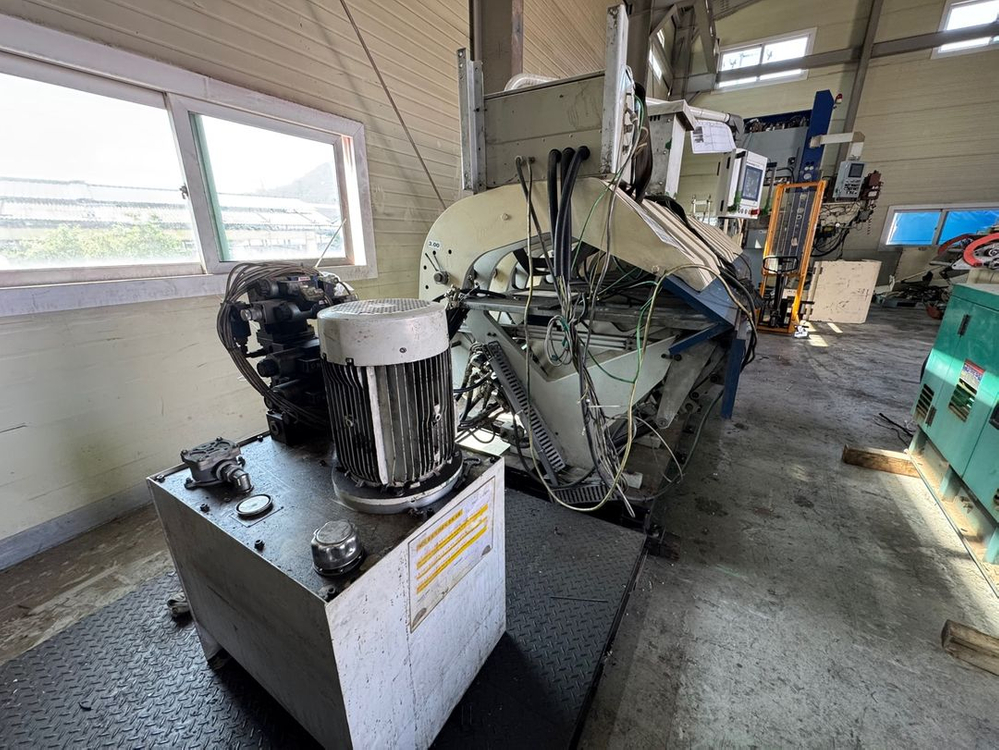 자동 판금 밴딩기 (가격 협의 가능) 이미지