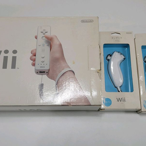 닌텐도 위 일판 미사용 본체 + 눈차크 새제품 2개