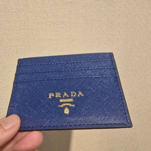 새제품 프라다 사피아노 카드지갑