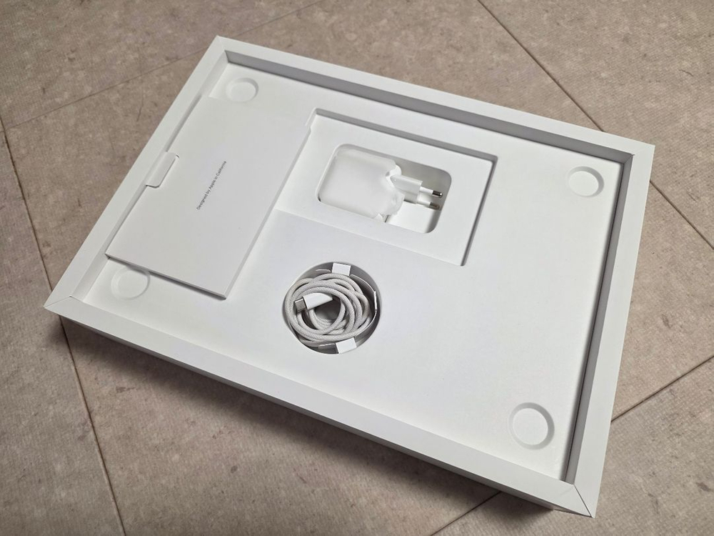 배터리98 맥북 에어 15인치 8g 256g--1