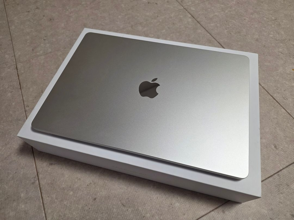 배터리98 맥북 에어 15인치 8g 256g--2