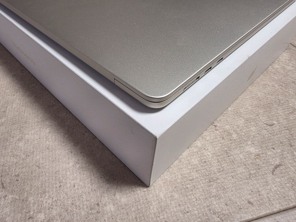 배터리98 맥북 에어 15인치 8g 256g--3