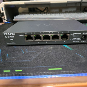 TP-LINK TL-SH1005 네트워크 스위치