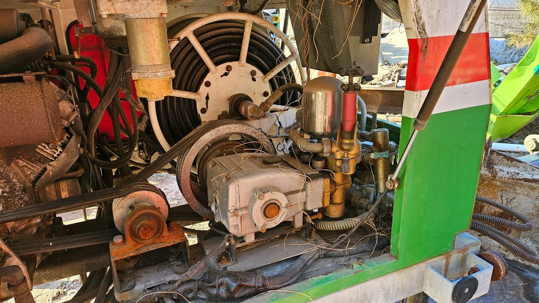 방역기계 유압모터 실린더 개조 고압펌프 이미지