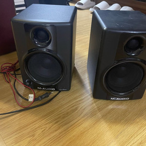 엠오디오 M-audio av40 스피커