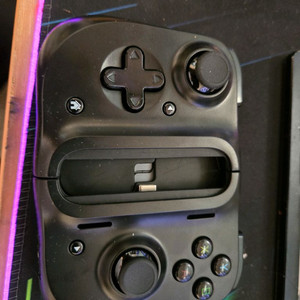 레이저 키시 게임패드 이미지