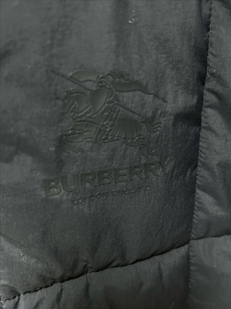 버버리 여성 퀼팅 나일론 후드 코트 점퍼 이미지