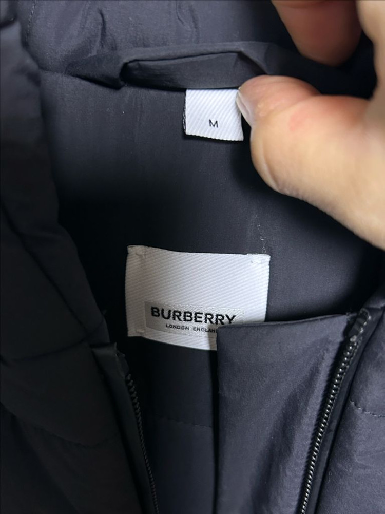 버버리 여성 퀼팅 나일론 후드 코트 점퍼 이미지