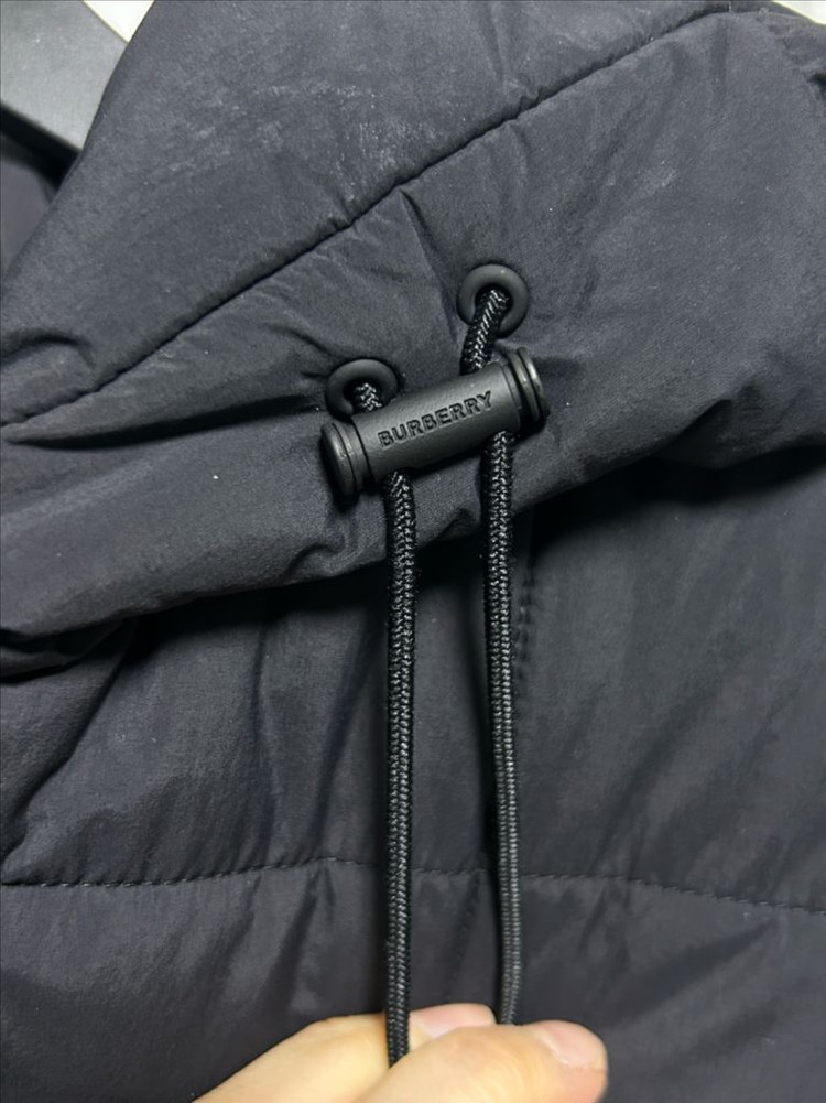 버버리 여성 퀼팅 나일론 후드 코트 점퍼 이미지