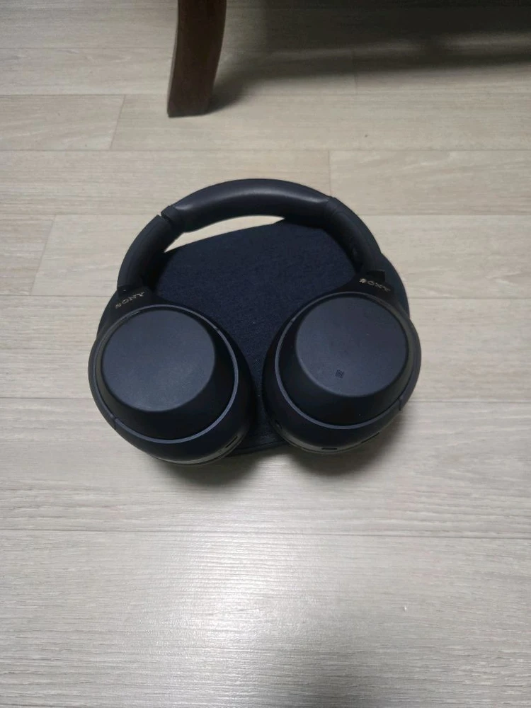 소니 헤드폰 WH-1000XM4 (미드나이트 블루) 판매합니다. 이미지