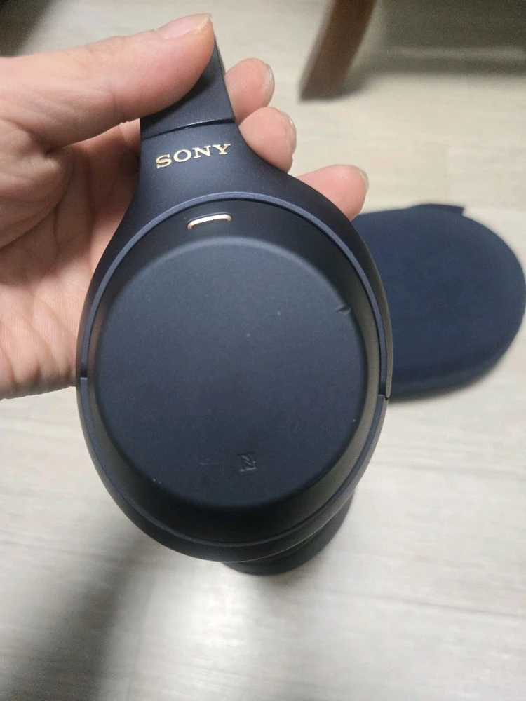 소니 헤드폰 WH-1000XM4 (미드나이트 블루) 판매합니다. 이미지