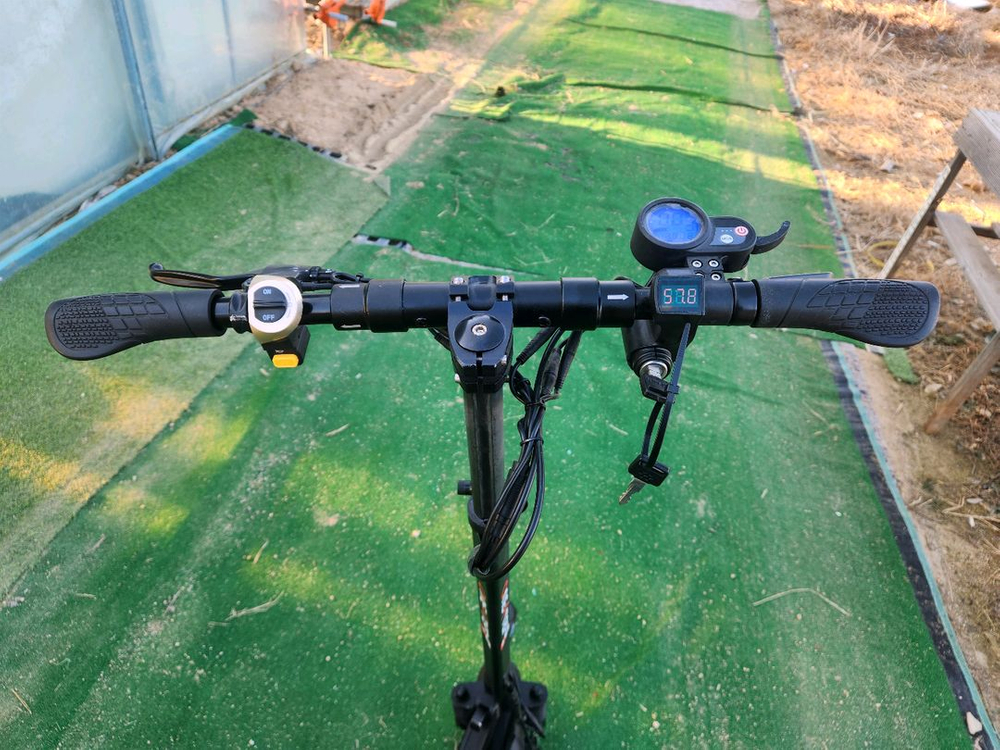 대리운전용 원스텝 8인치 전동킥보드판매합니다. 이미지