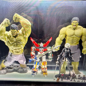 핫토이 헐크 AOU디럭스버전 *추가파츠포함