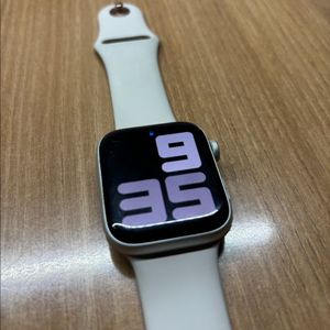 애플워치 se 44mm 셀룰러 이미지