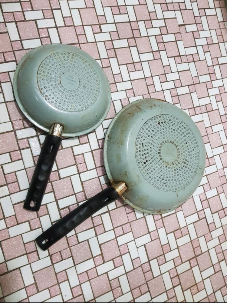 후라이팬(프라이팬)HC해피콜? 2개 셋뚜로판매(1만--1