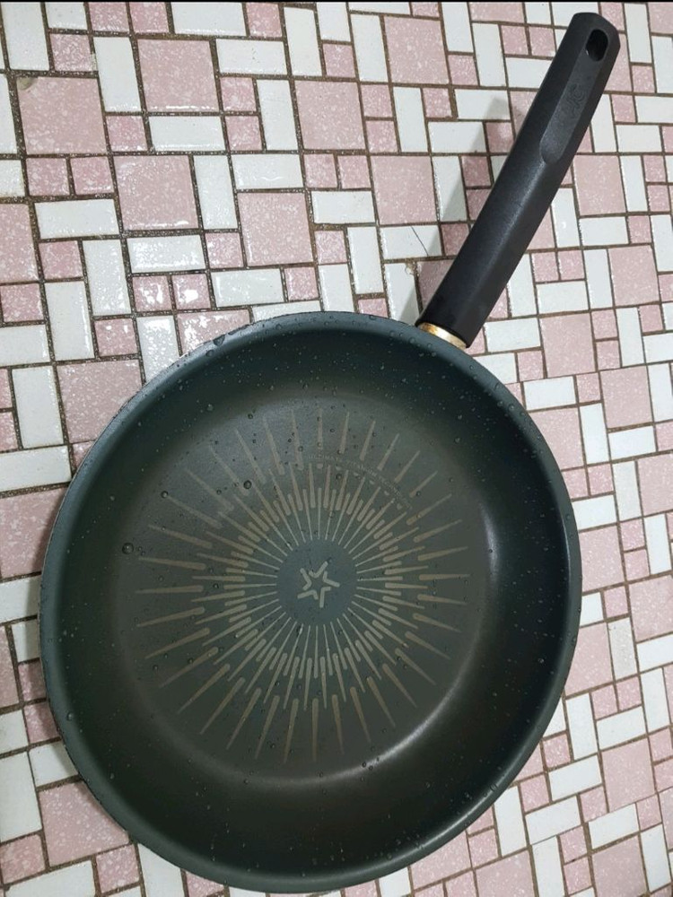 후라이팬(프라이팬)HC해피콜? 2개 셋뚜로판매(1만--6