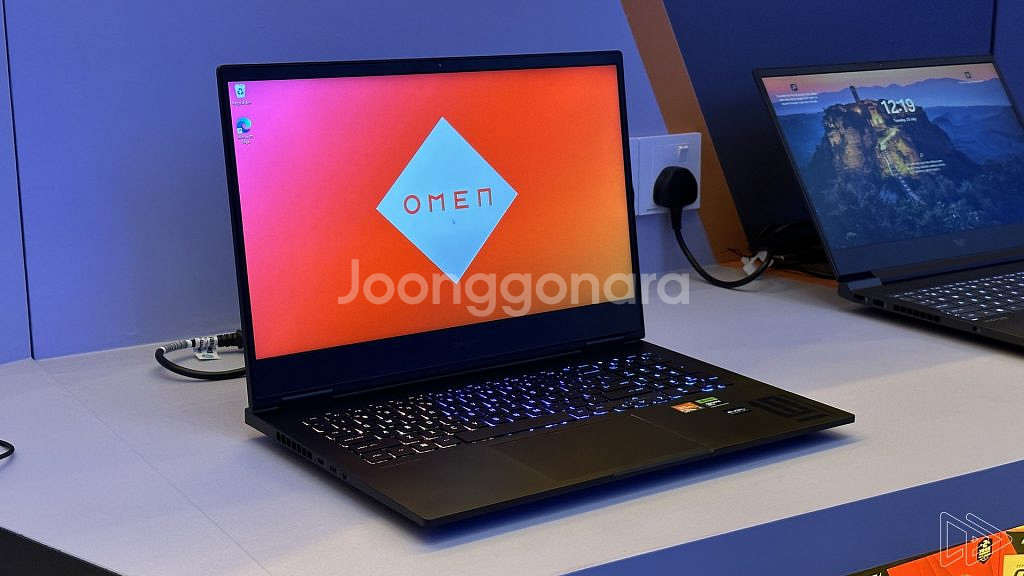 HP 16인치 게이밍노트북 오멘(7840HS/4060/240Hz/QHD)--0