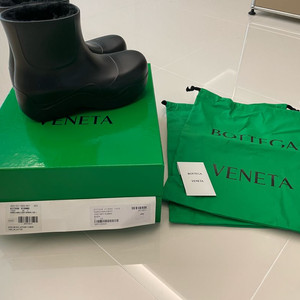 보테가베네타 시어링 퍼들 부츠 36사이즈