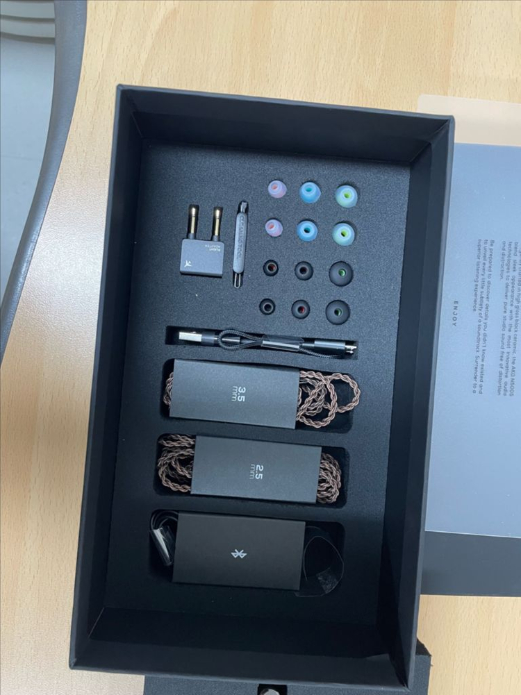 AKG N5005 이어폰--2