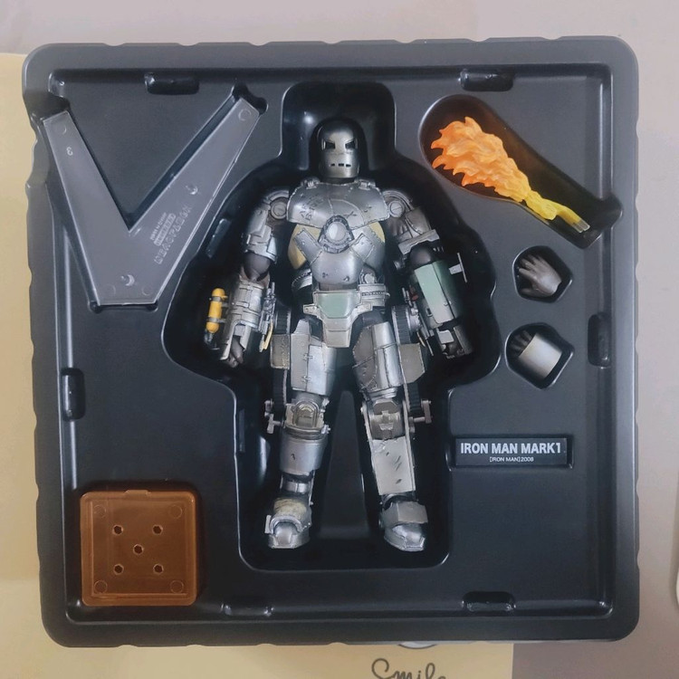 리볼텍 아이언맨 마크1 피규어--1