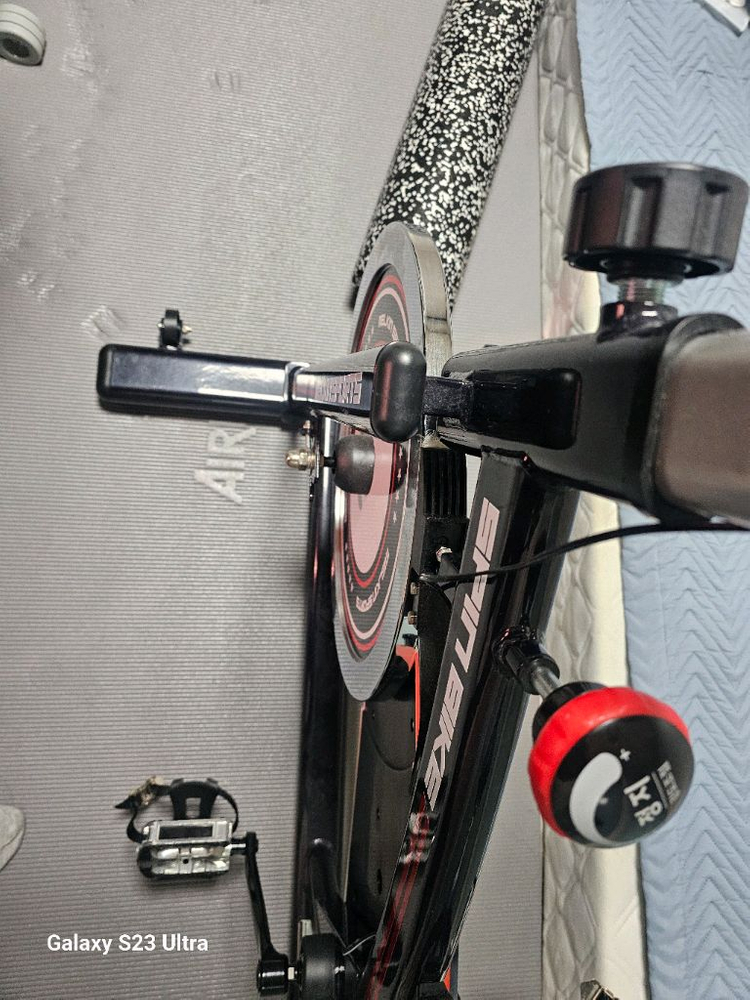 실내자전거. 멜킨스피닝자전거--1