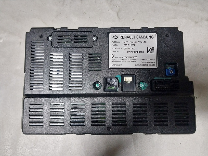 올뉴SM7 L47 17년식 8인치 네비 모니터 / 8201719597 / DM-N81800--1