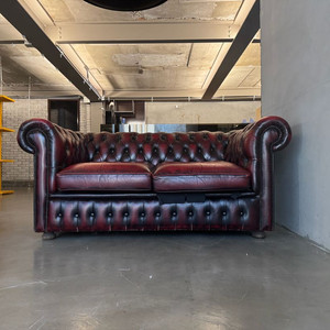 버건디 체스터필드 빈티지 소파 판매합니다
