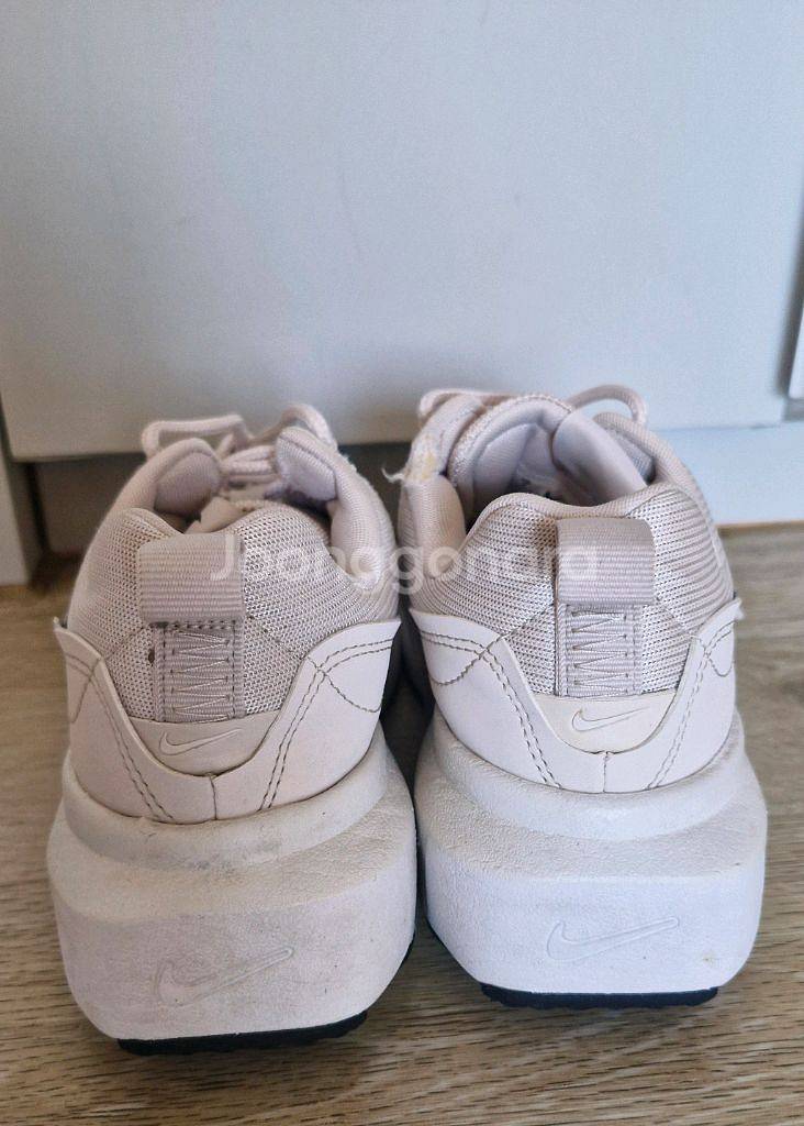 나이키 에어맥스 베로나 240--3