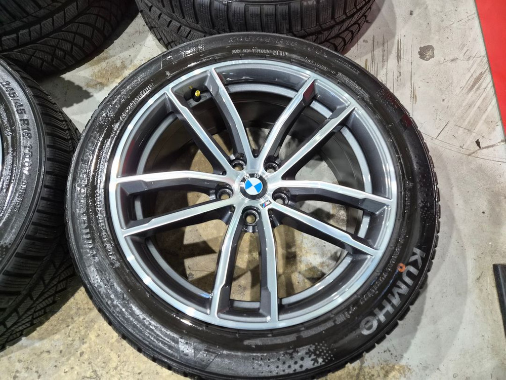 bmw g30 5시리즈 662m 18인치 순정휠 윈터타이어 판매합니다 이미지
